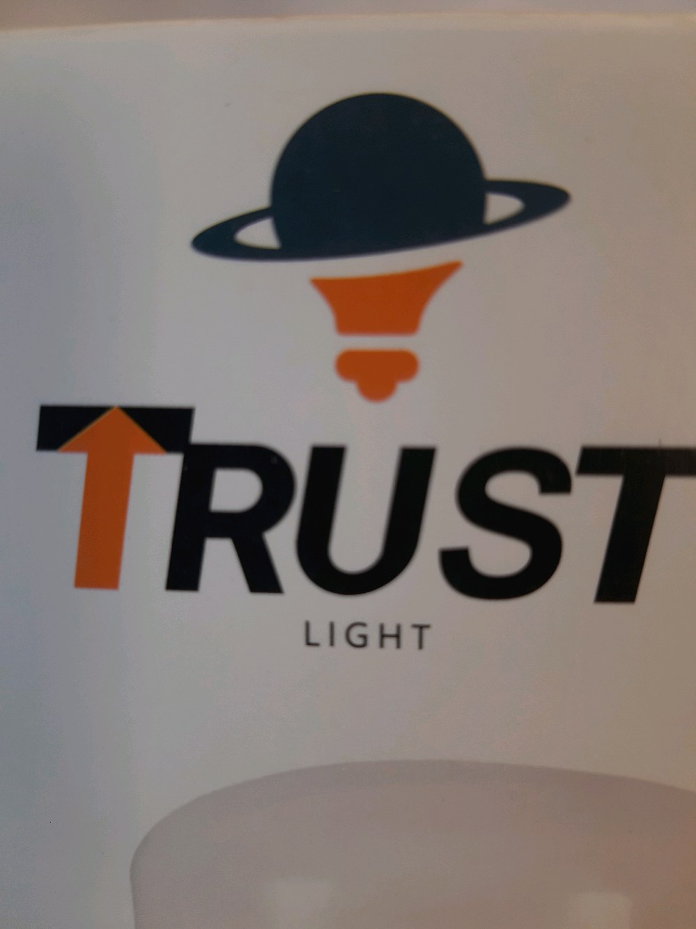 TRUST LIGHT