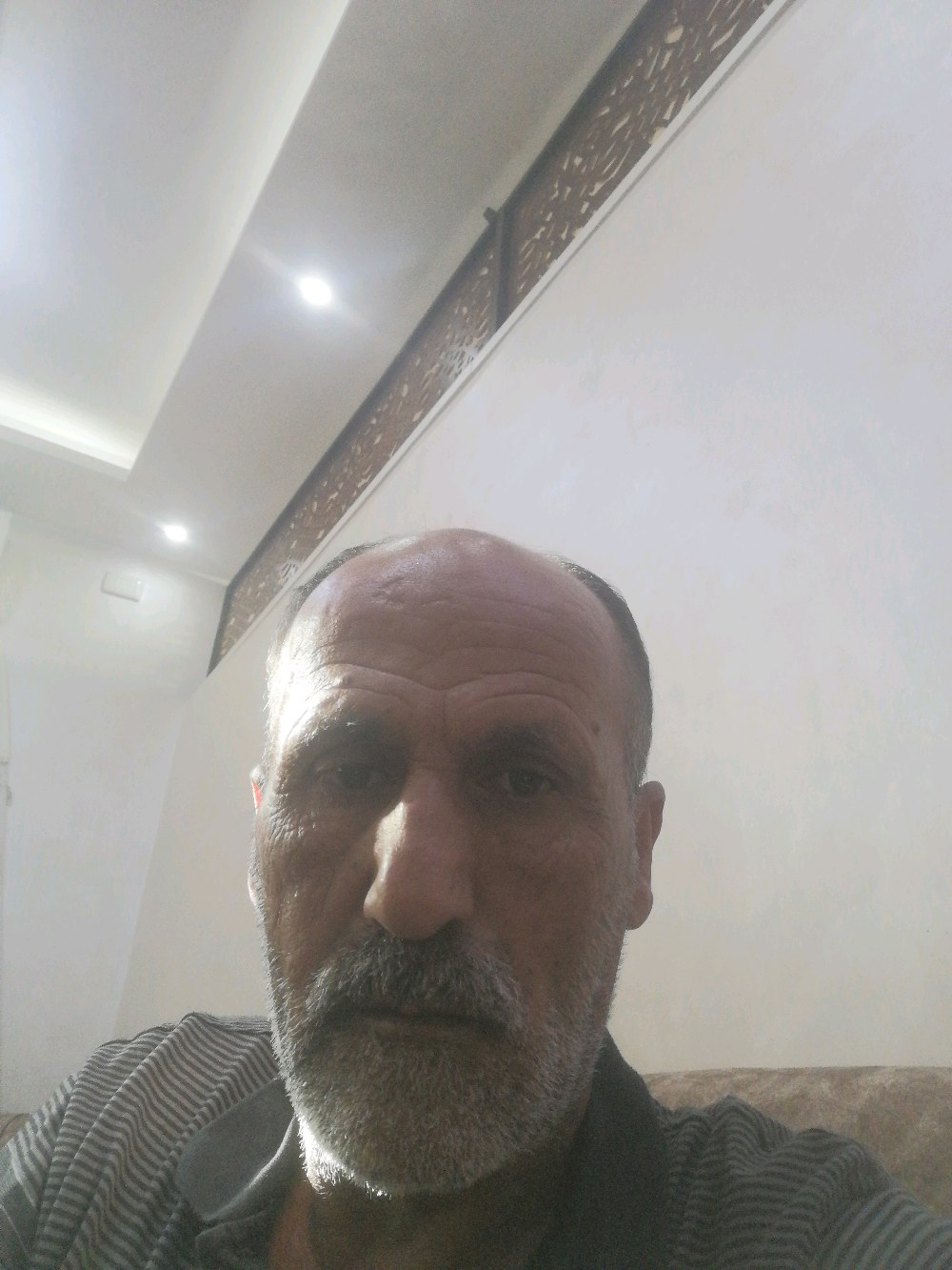 مؤسسة نبيل الرازم لتنجيد وصيانة الأثاث